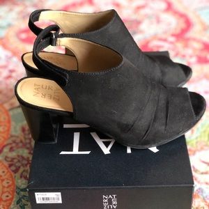 Naturalizer Lago, black fabric with 3inch heel